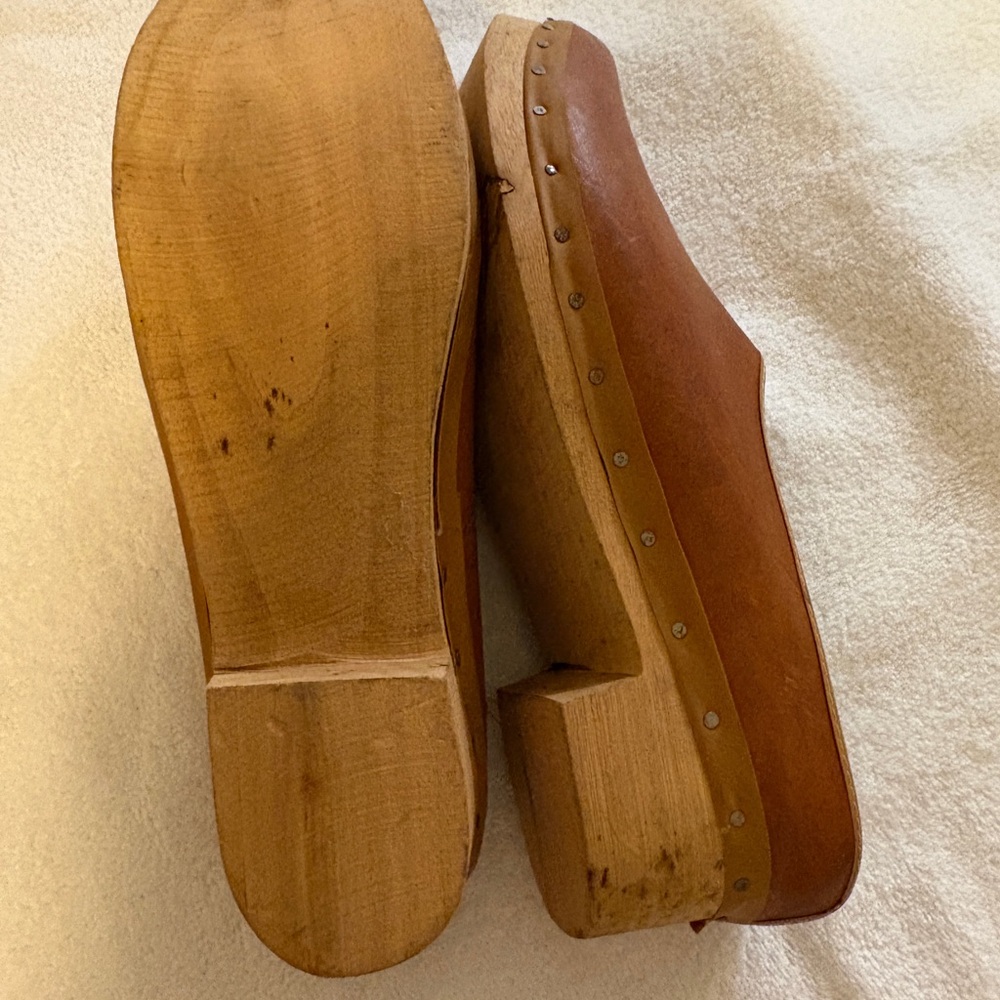 Men's Brown Leather Clogs